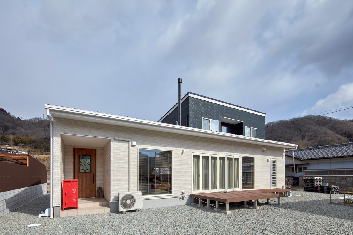 薪ストーブのある拘り満載の家