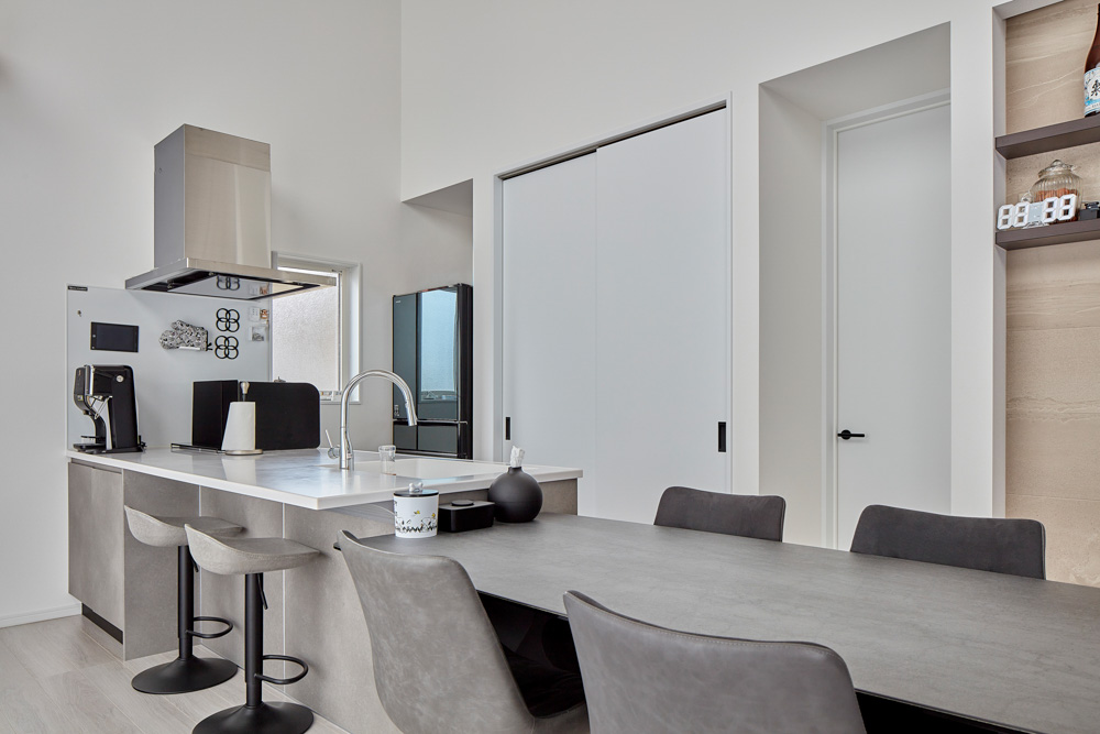 皆が集う明るいLDK