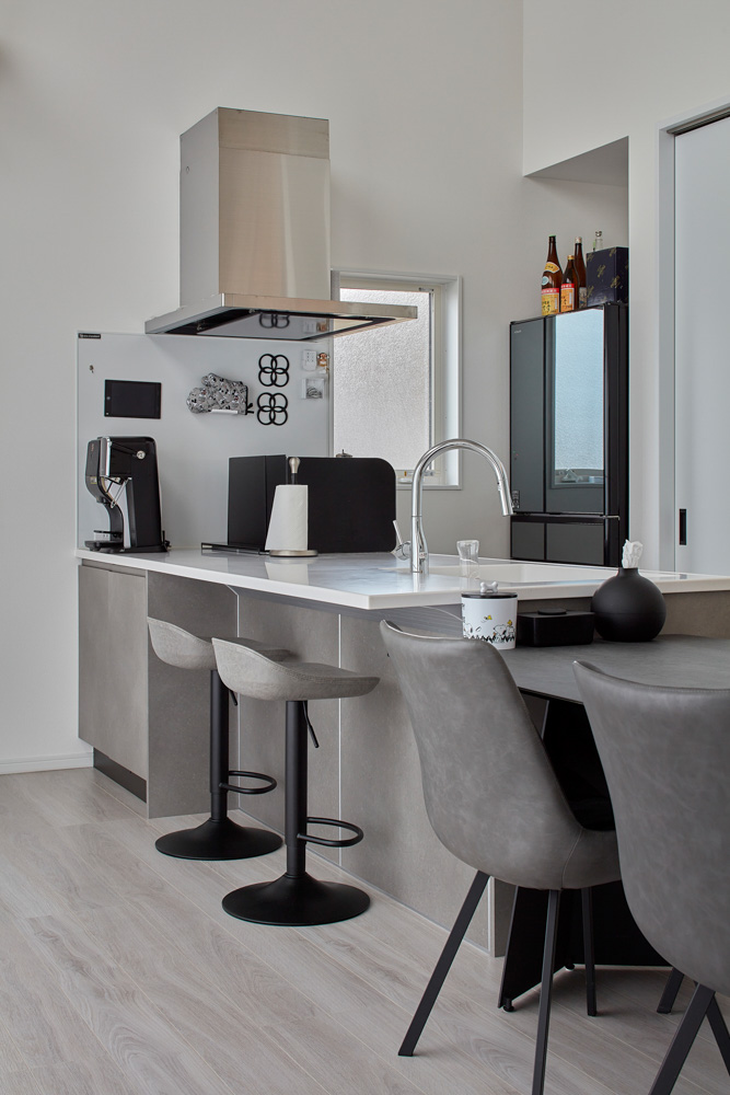 皆が集う明るいLDK