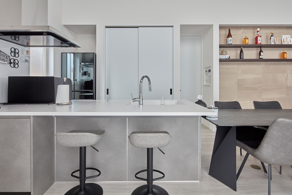 皆が集う明るいLDK