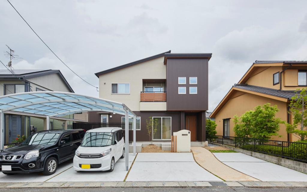 造作内装とナチュラルモダンの家