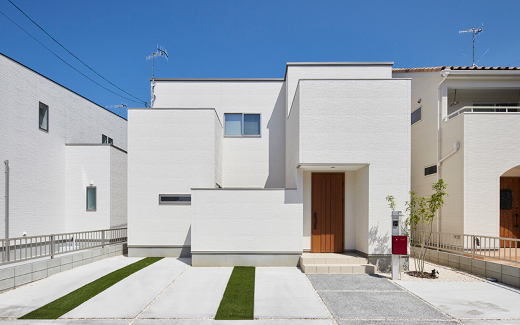 プライベートな中庭と過ごす家