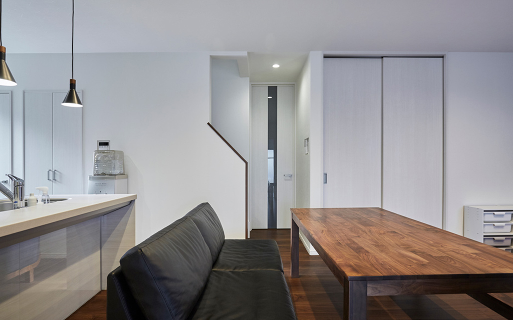 プライバシーを配慮した完全二世帯住宅