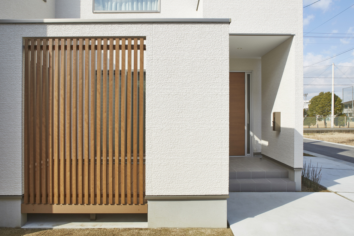 内部で繋がるコートハウスの家