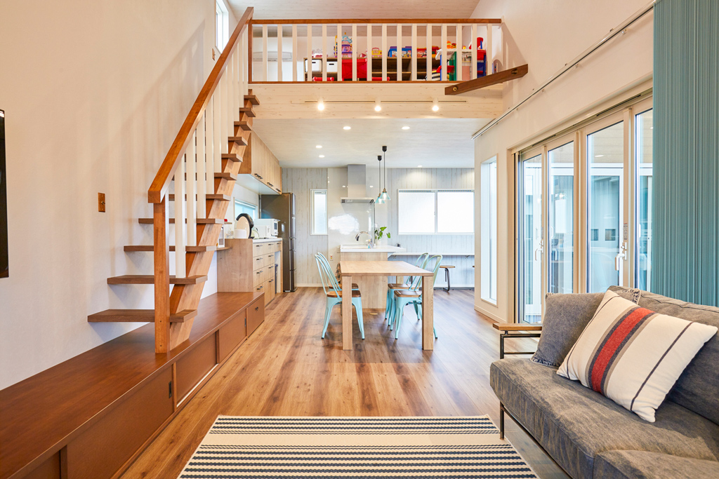 家族団欒とインナーガレージハウス