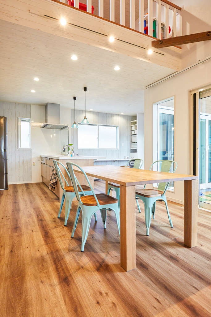 家族団欒とインナーガレージハウス