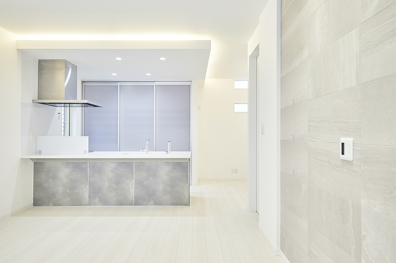 白を基調にしたシンプルモダンの家