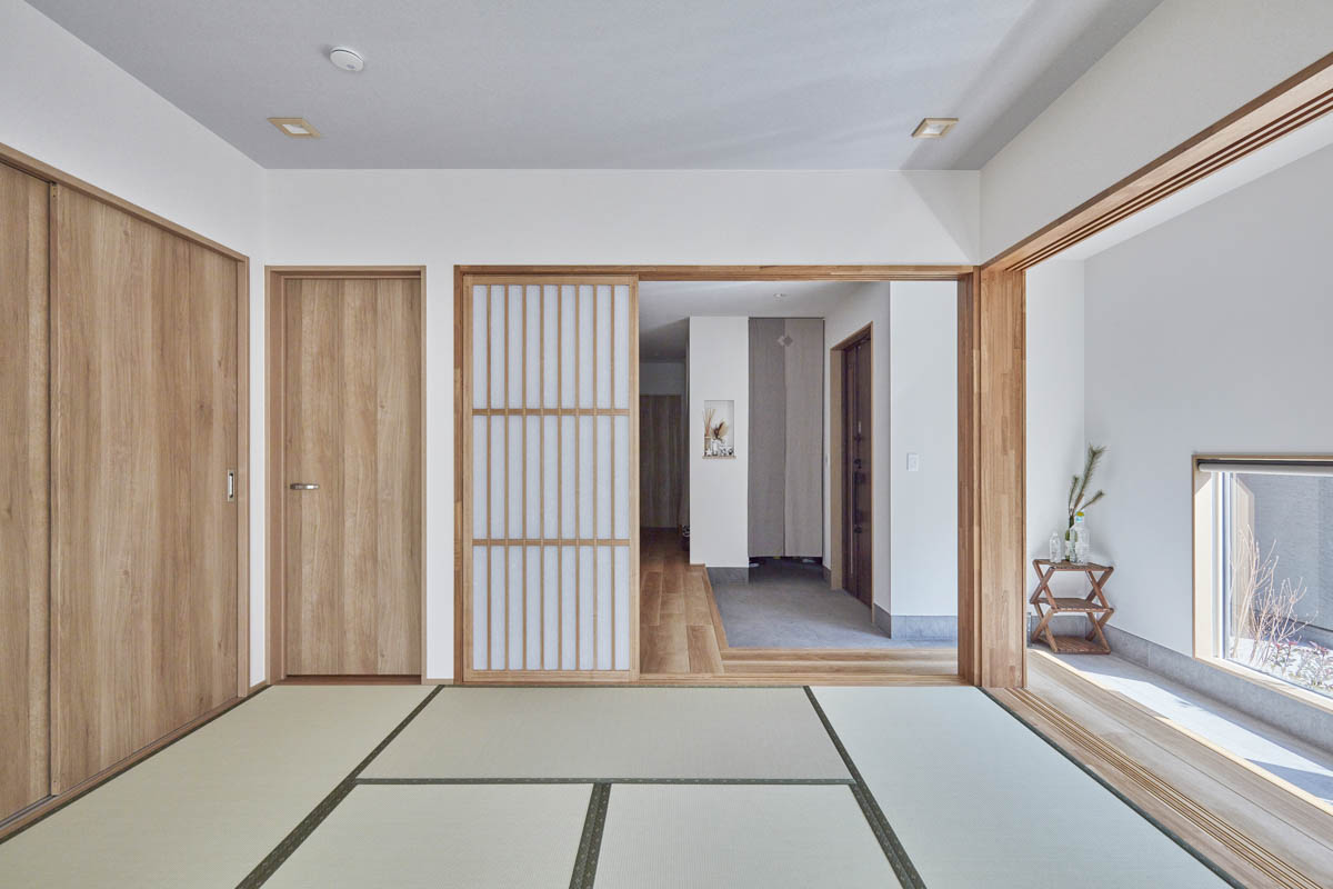 通り土間を取り込んだ平屋の家