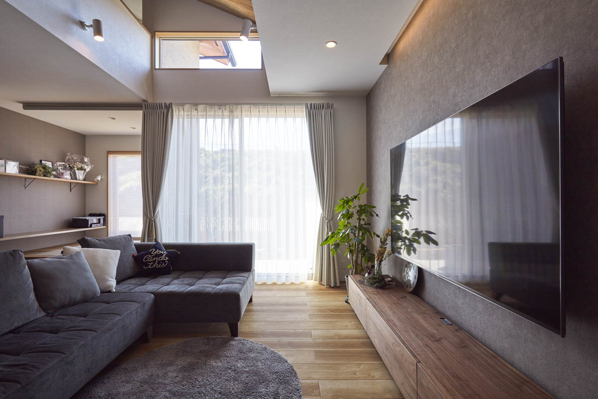 通り土間を取り込んだ平屋の家