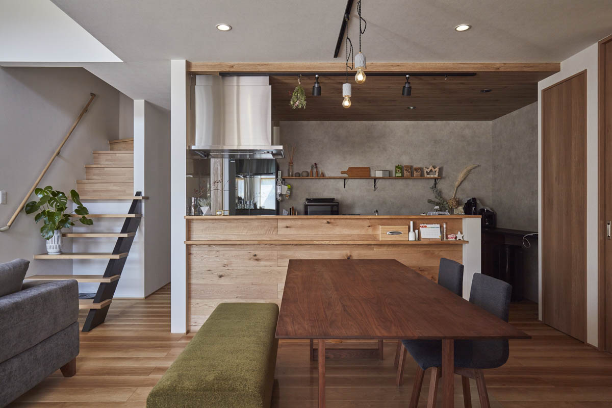 通り土間を取り込んだ平屋の家