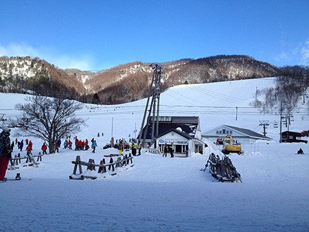 長野へスノボーしに行ってきました。