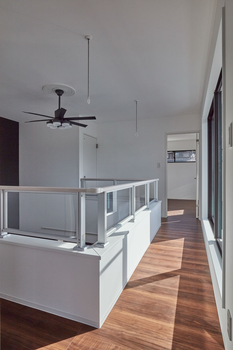 ご主人拘りの地下室のある家