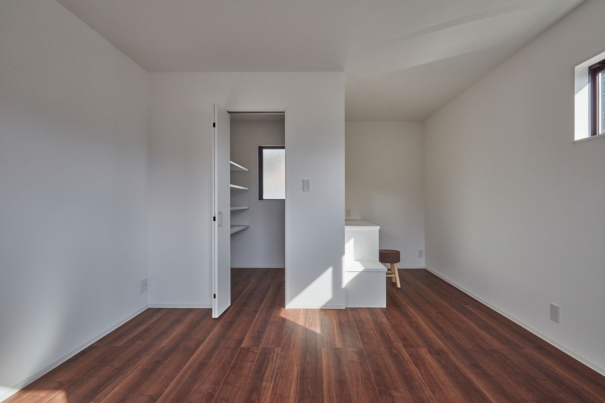 ご主人拘りの地下室のある家