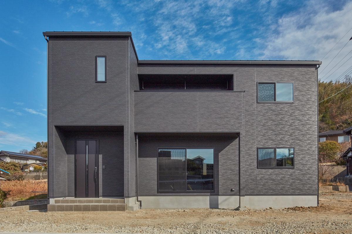 ご主人拘りの地下室のある家