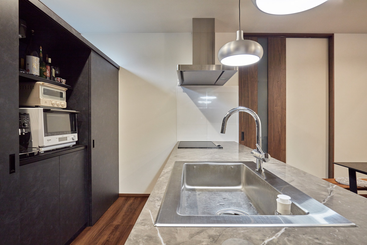 オーダーキッチンと暮らす半平家