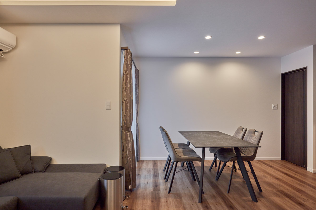 黒が映える！『シンプルだけどかっこいい家』