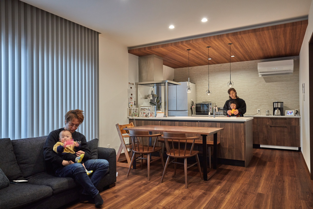 大容量収納と子育て動線の家