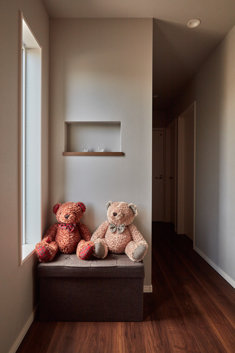 北道路でも明るく紡ぐコートハウス