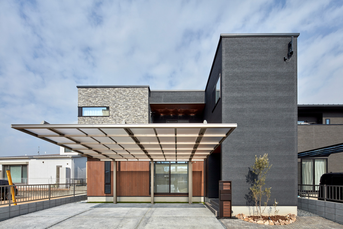 大容量収納と子育て動線の家