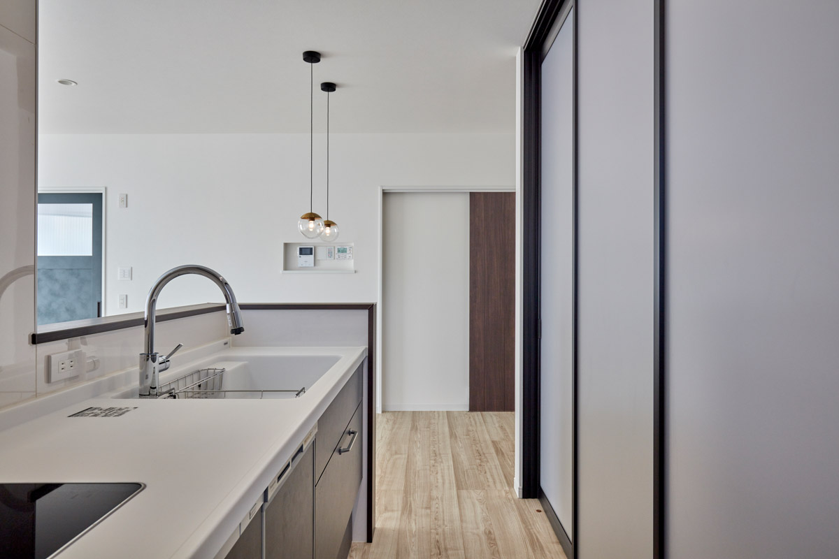 サンルームあり機能的お洒落ハウス