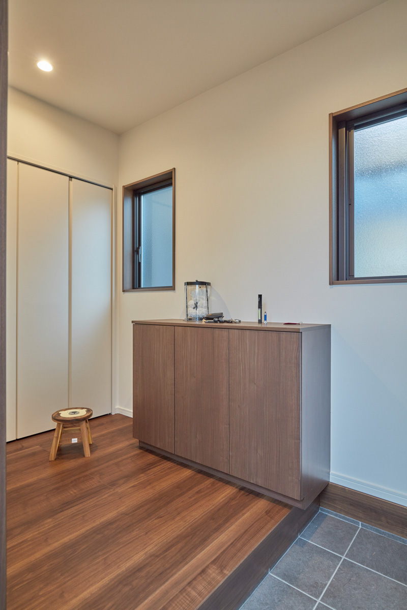 大容量収納と子育て動線の家