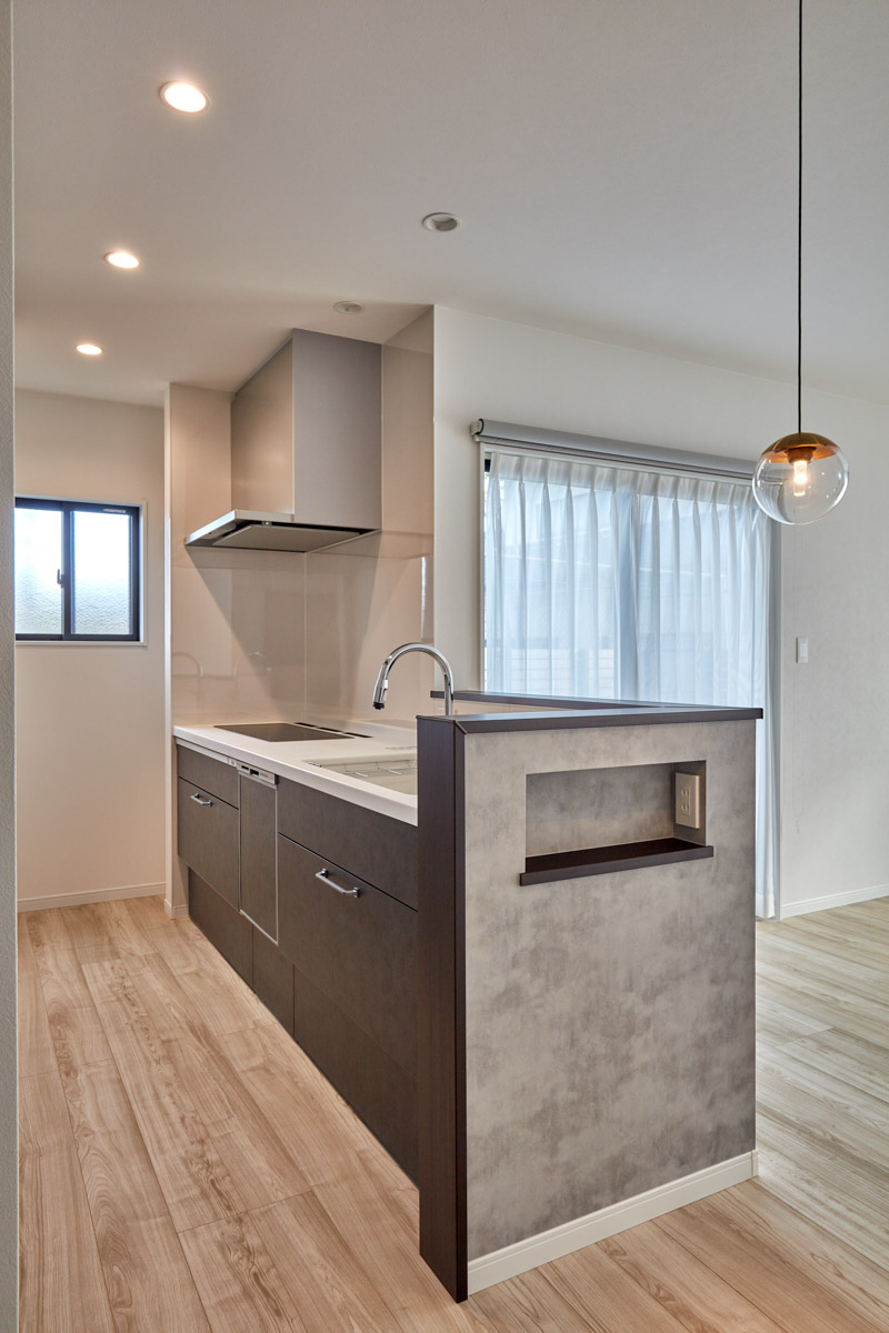 サンルームあり機能的お洒落ハウス