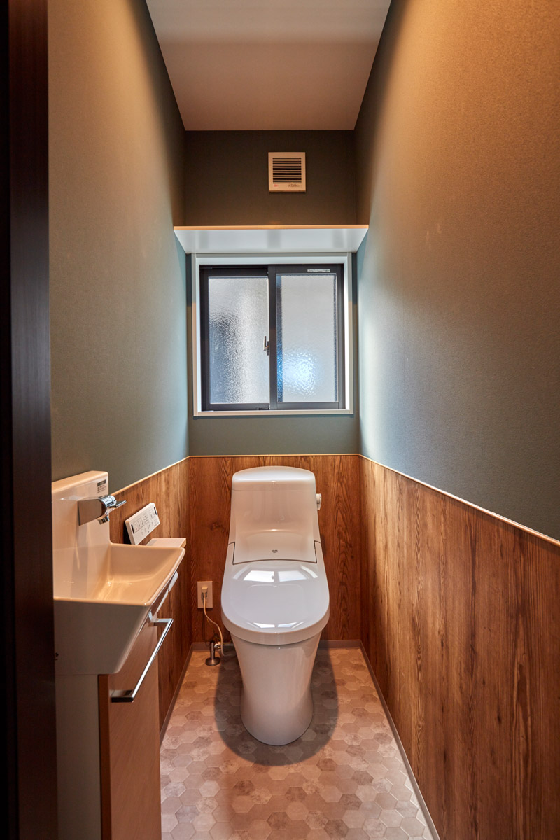 サンルームあり機能的お洒落ハウス