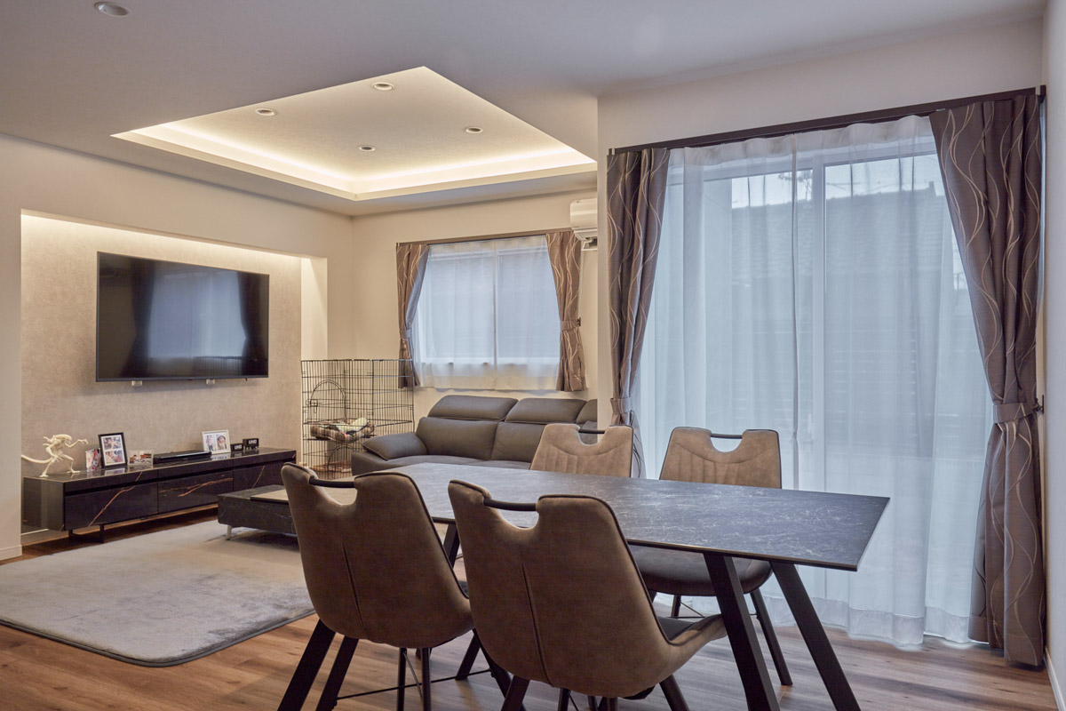 黒が映える！『シンプルだけどかっこいい家』