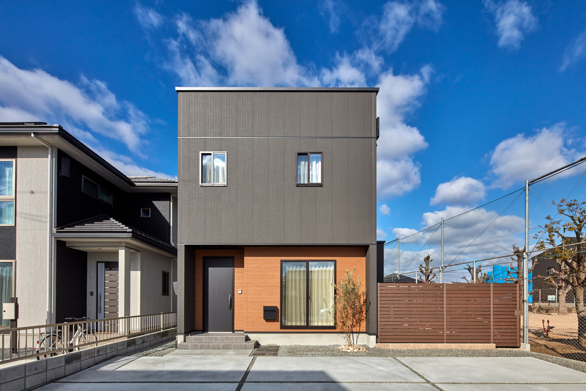 サンルームあり機能的お洒落ハウス