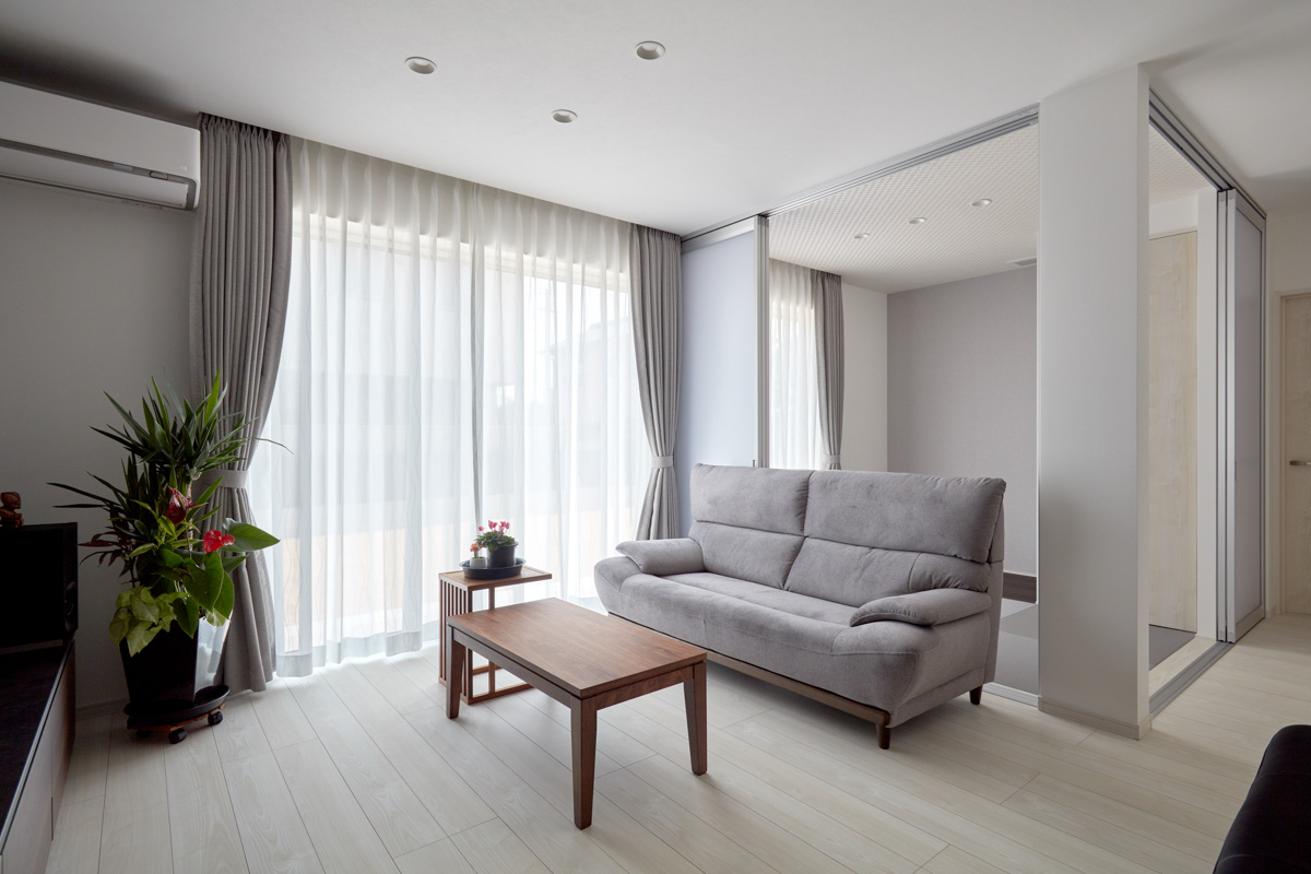 バイクガレージもある拘りの平屋