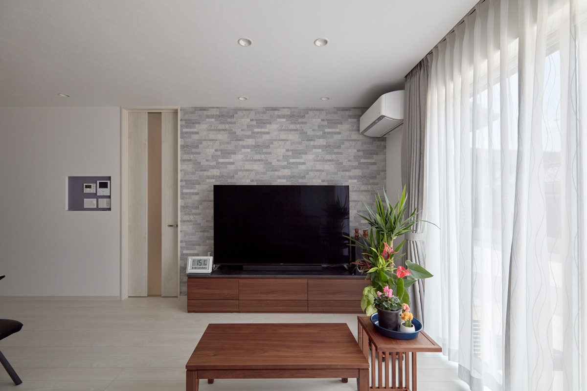 バイクガレージもある拘りの平屋