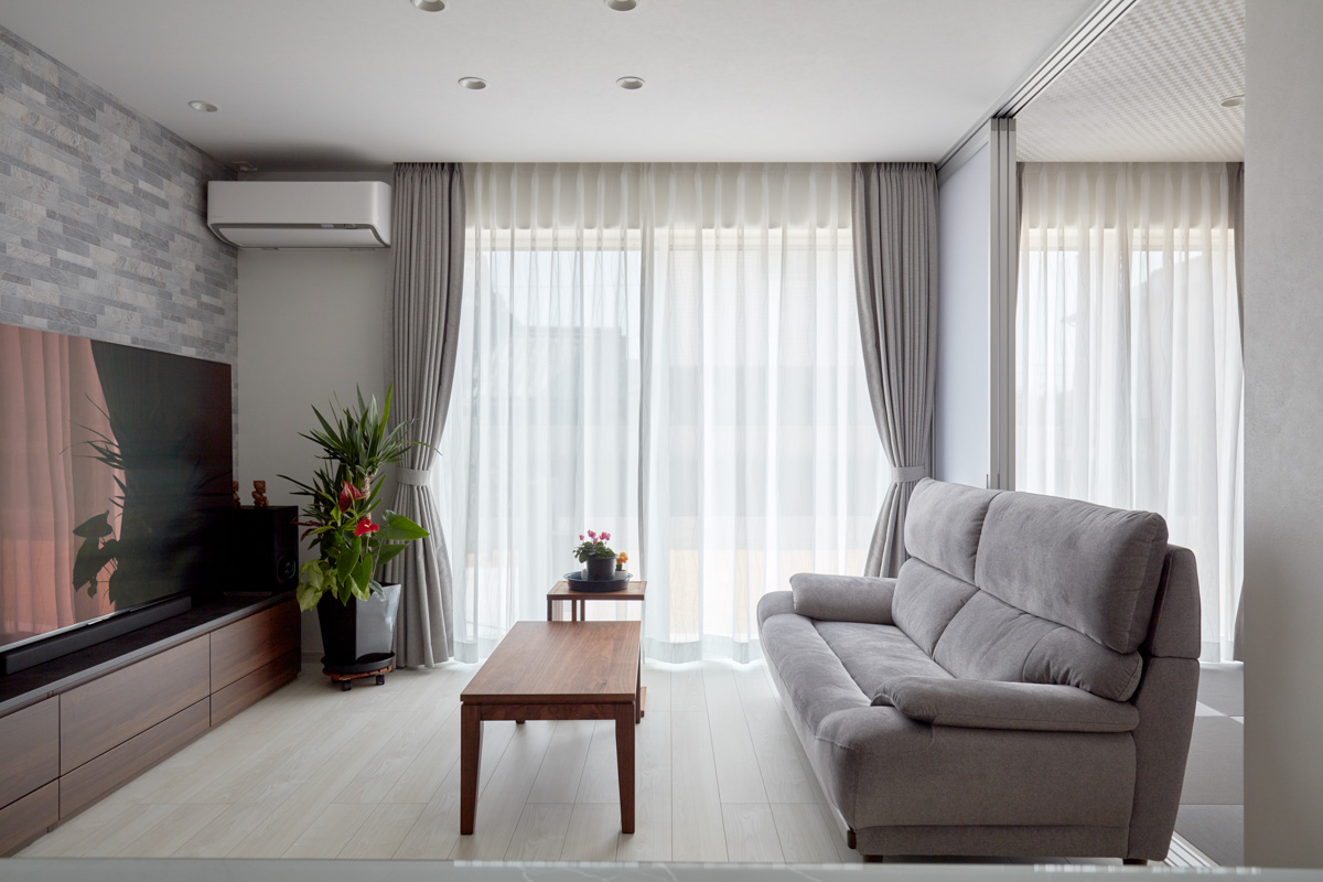 バイクガレージもある拘りの平屋