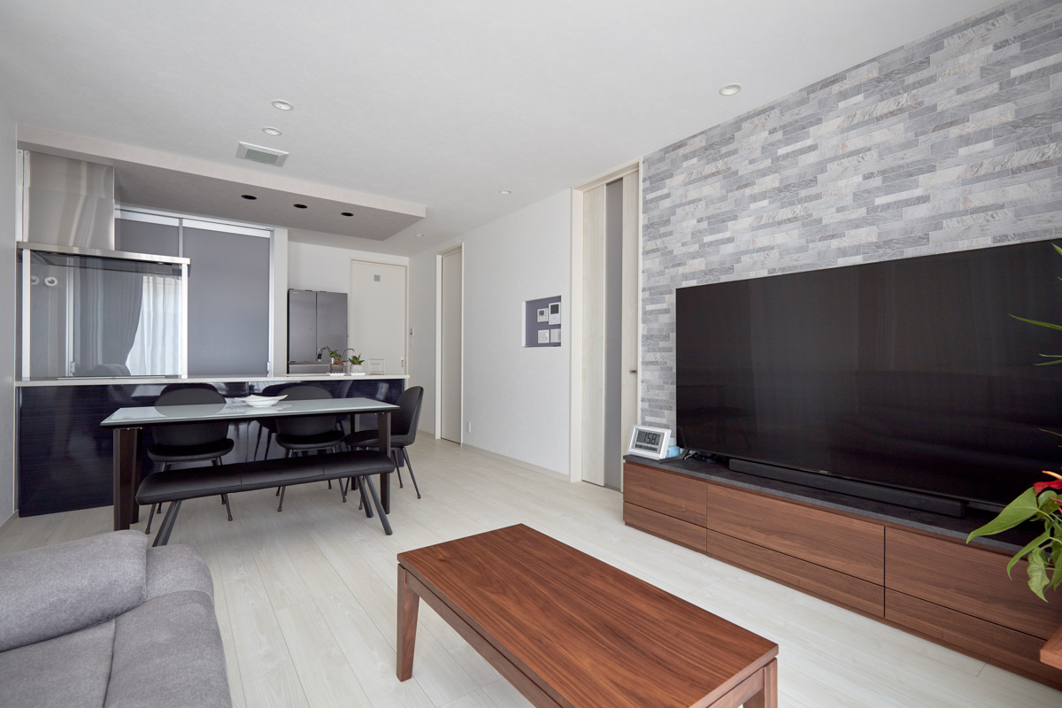 バイクガレージもある拘りの平屋