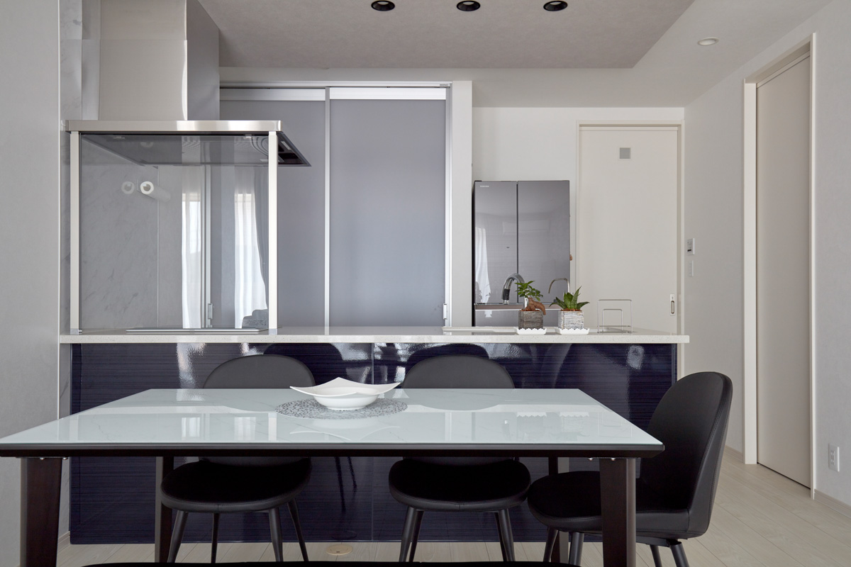 バイクガレージもある拘りの平屋