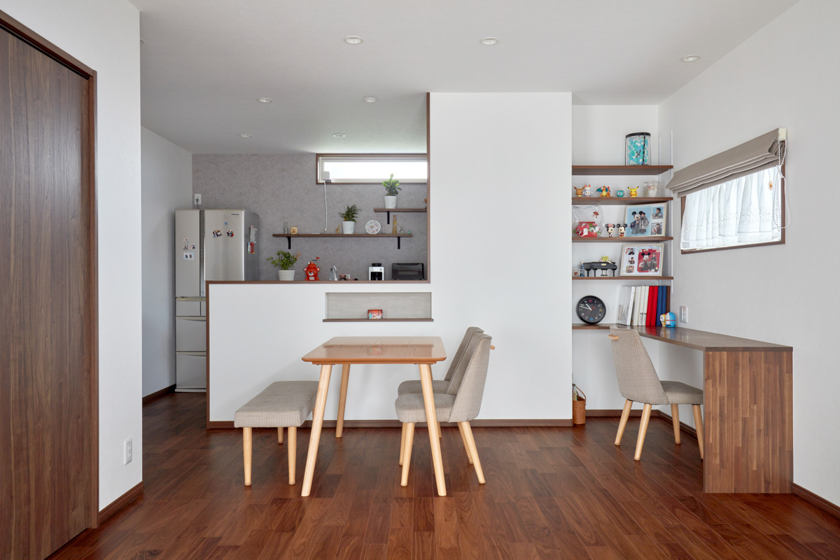 すべてが明るい家