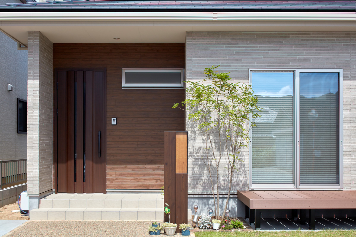 すべてが明るい家