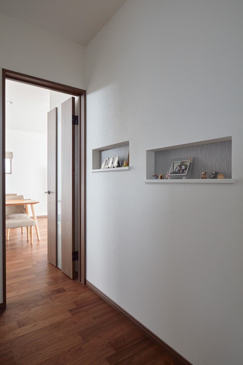 すべてが明るい家