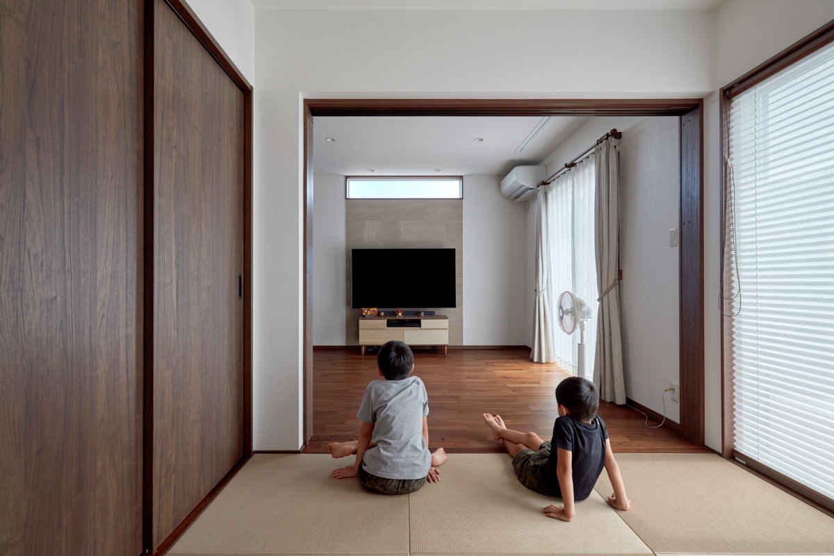 すべてが明るい家