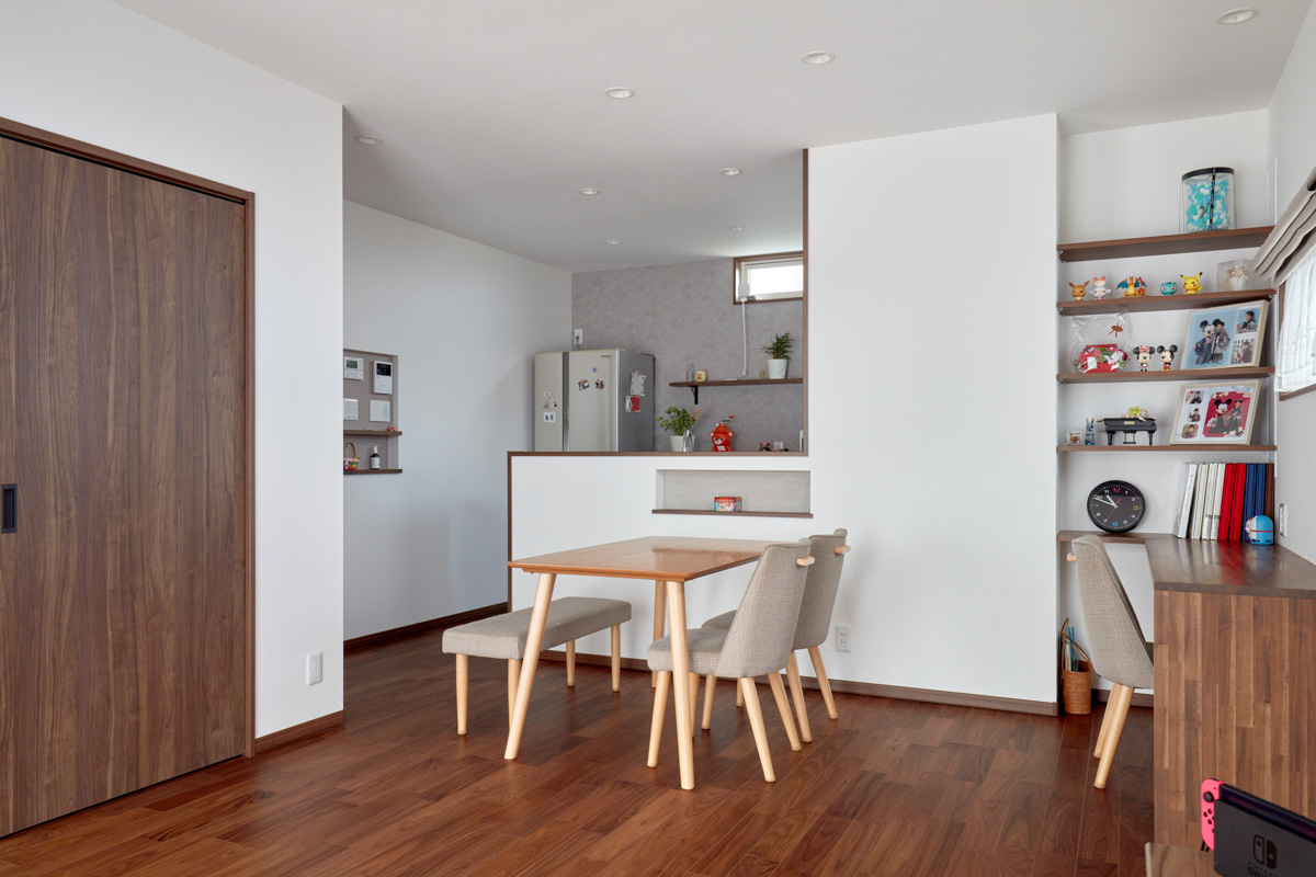 すべてが明るい家