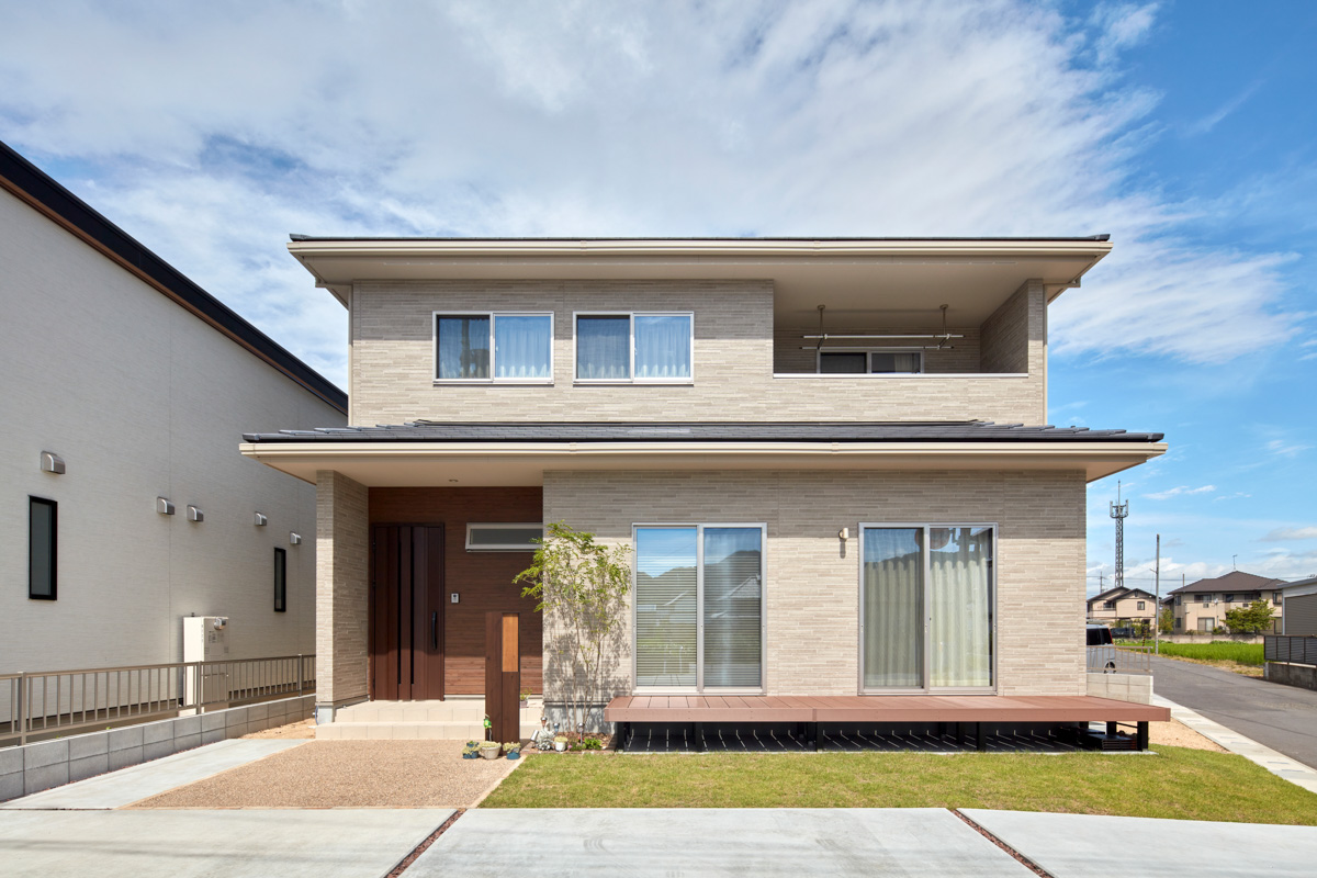 すべてが明るい家