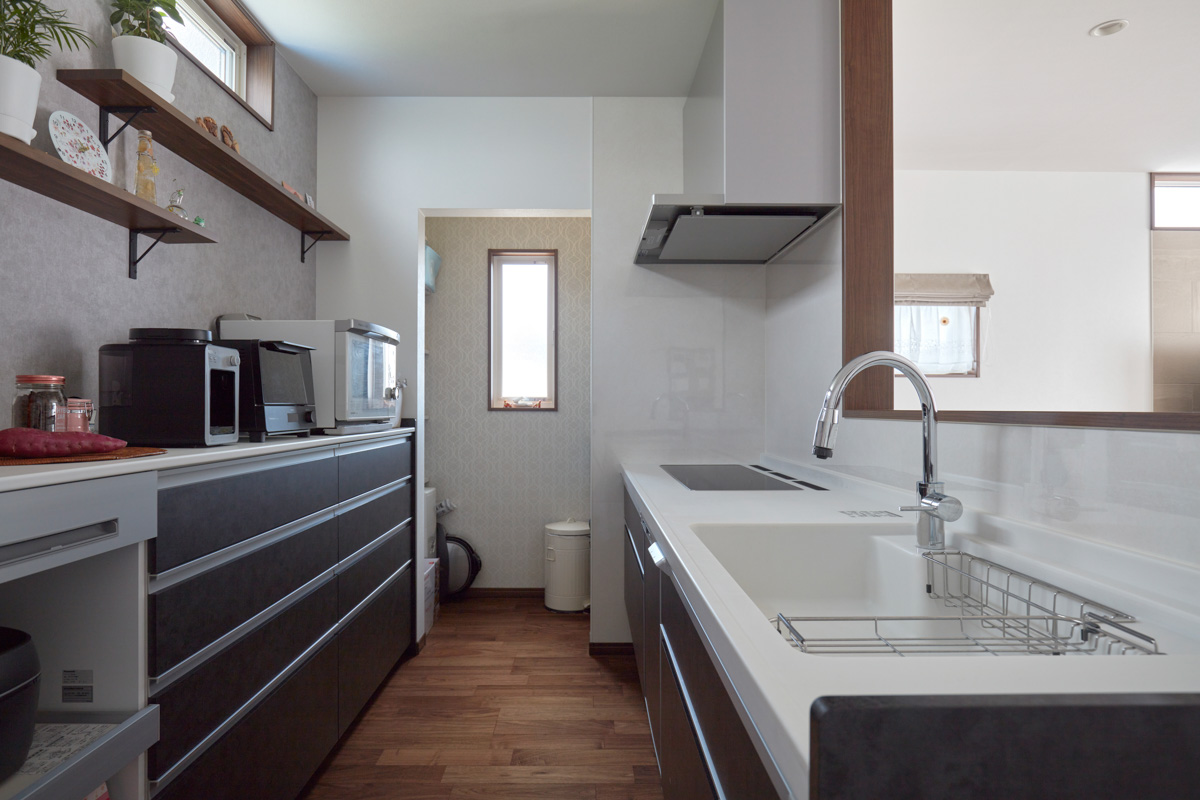 すべてが明るい家