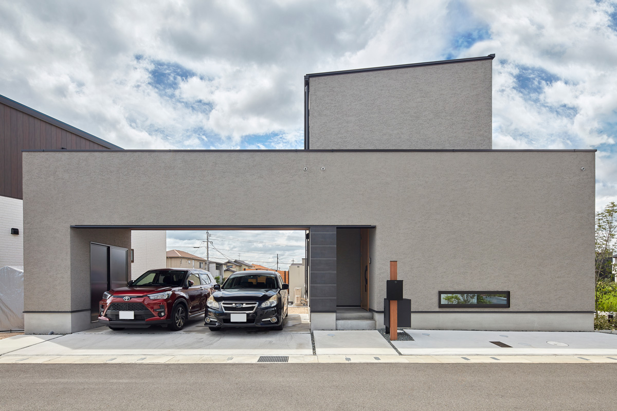 アプローチゲートのあるデザインハウス