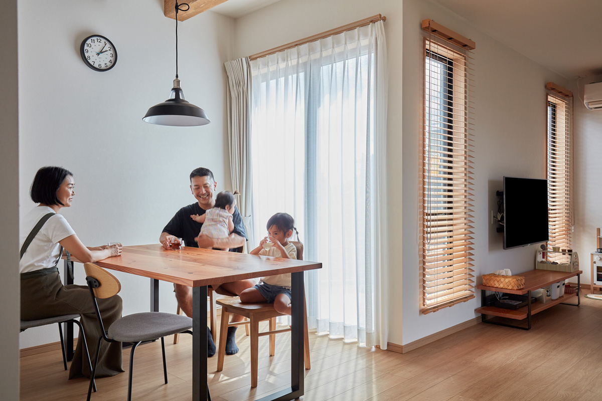 アプローチゲートのあるデザインハウス