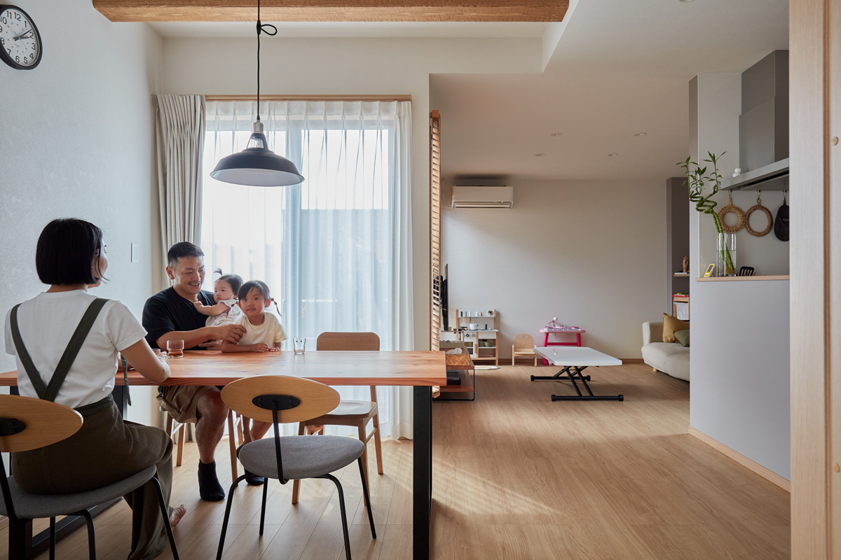 アプローチゲートのあるデザインハウス