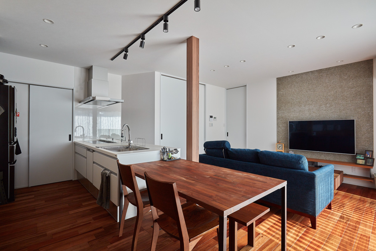 シンプルで生活動線を重視した家