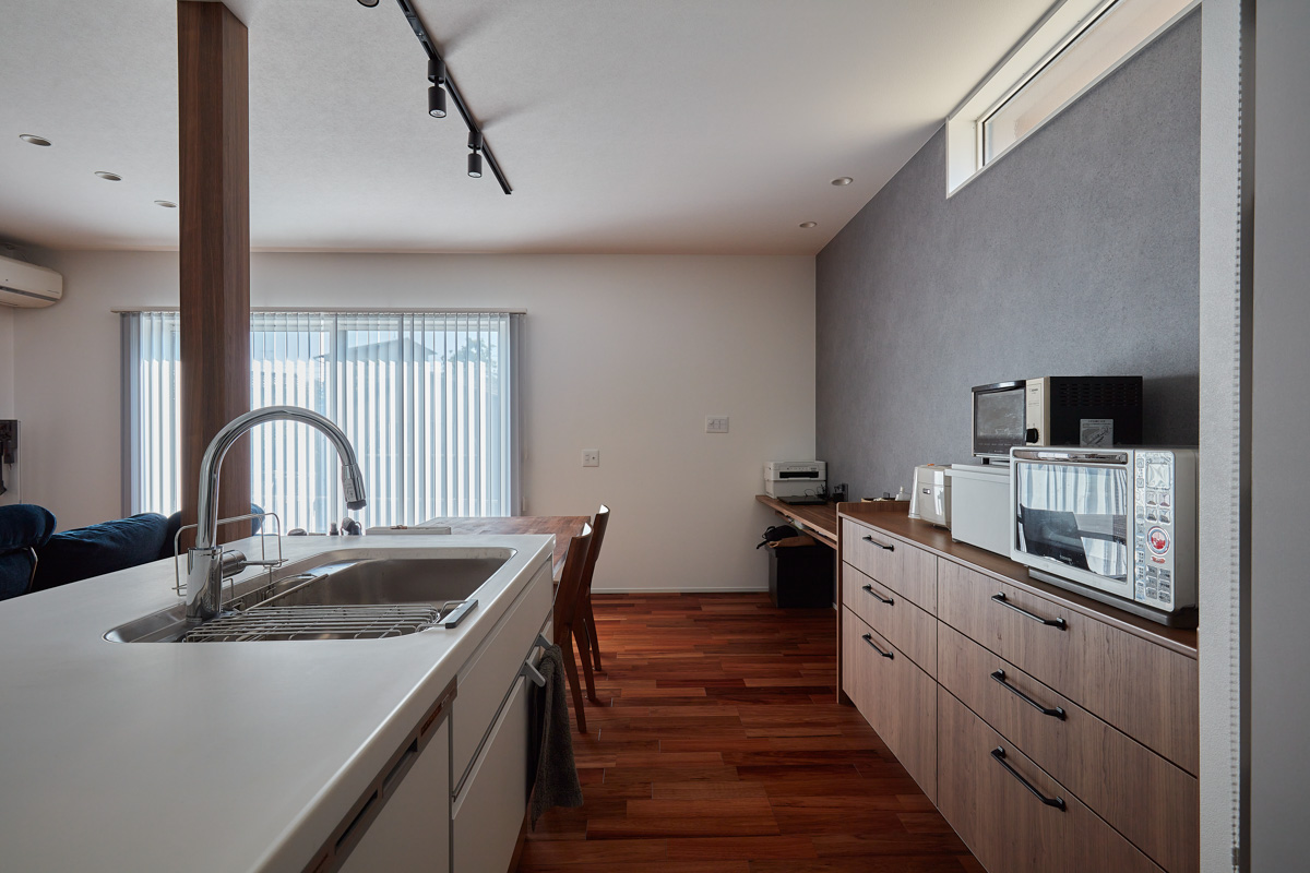 シンプルで生活動線を重視した家