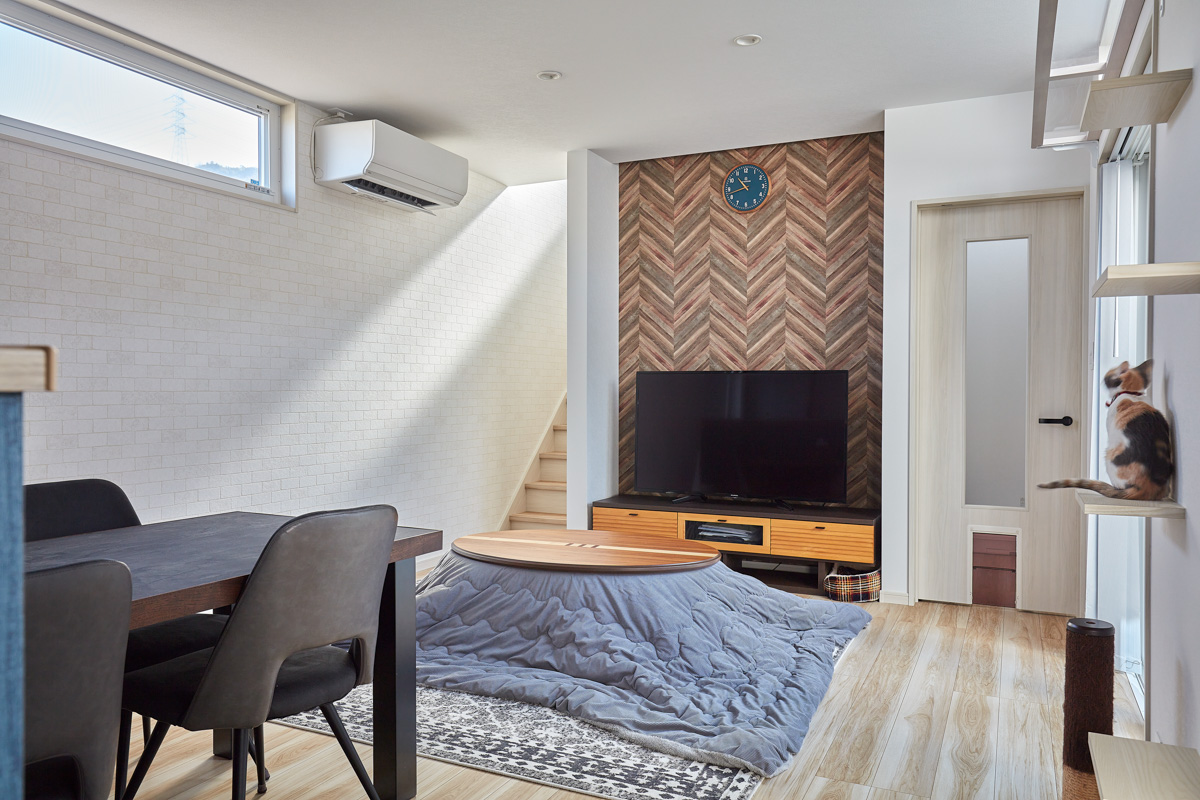 にゃんこと暮らす吹き抜けのある家