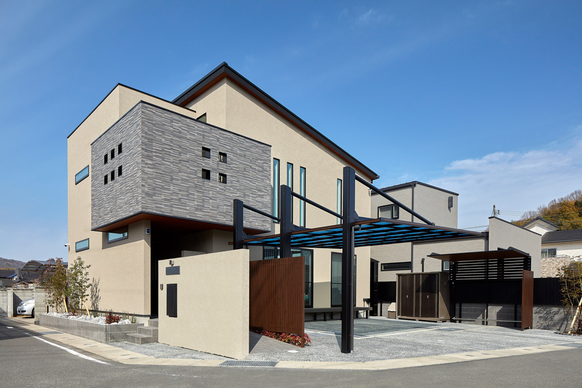 外観、内観で表情が変わる住宅