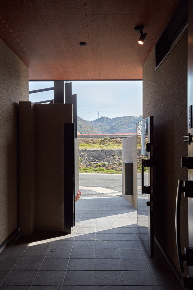 外観、内観で表情が変わる住宅