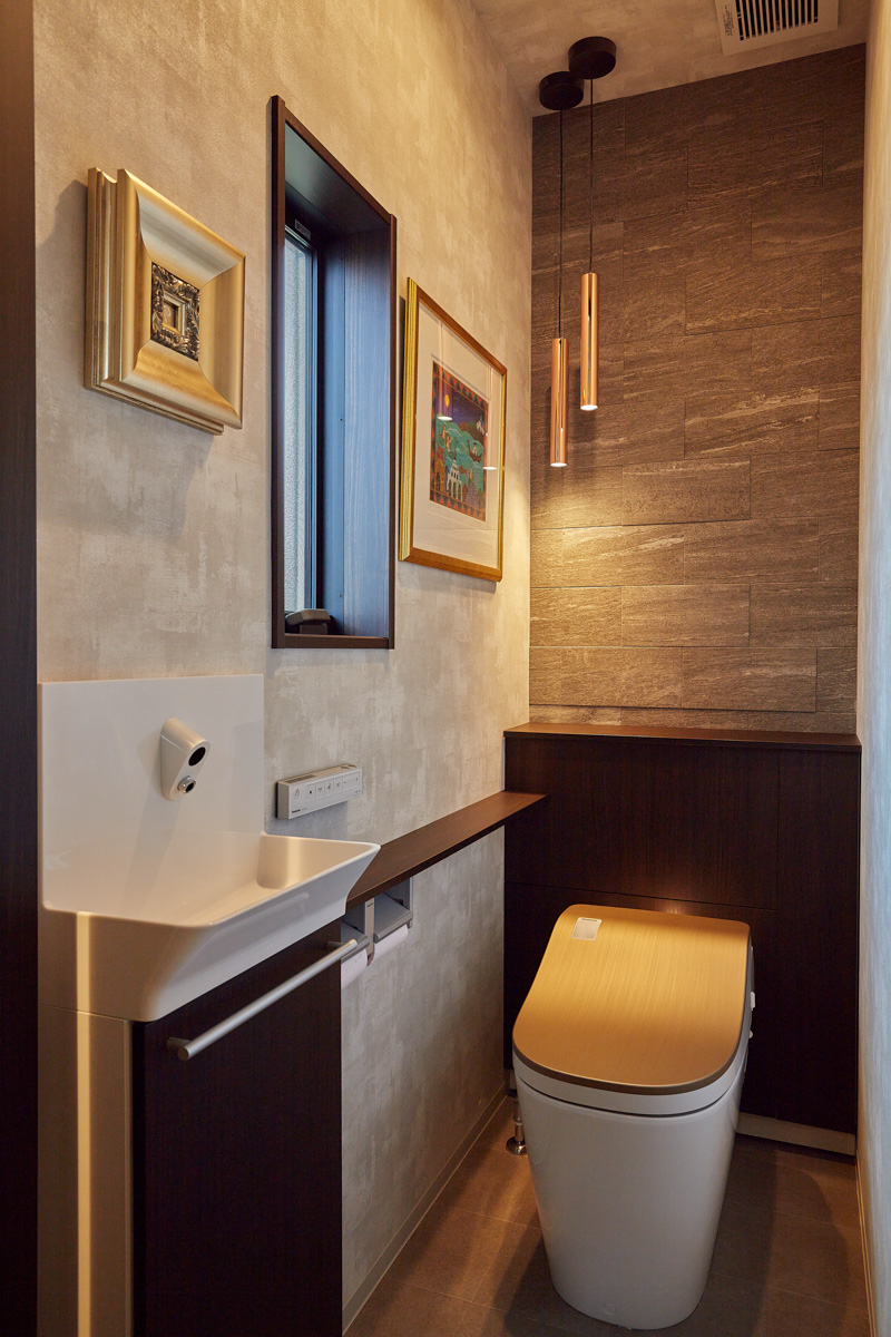 外観、内観で表情が変わる住宅